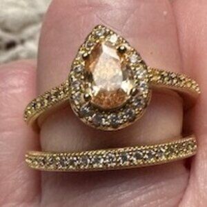 Women's New 18 Caret Yellow Gold Plated Ring Set Size 7